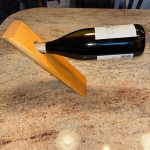 BALANCING WINE HOLDER wood